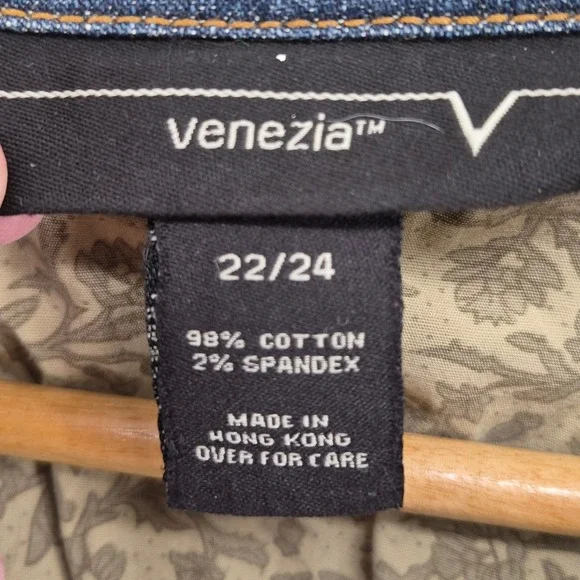 Venezia Womens Denim Jacket Blue Button Front Plus Size 22 24 Western Barn Coat - Picture 8 of 12